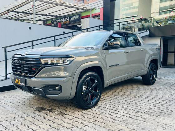 RAM RAMPAGE 2.0 HURRICANE 4 TURBO GASOLINA R/T 4X4 AUTOMÁTICO